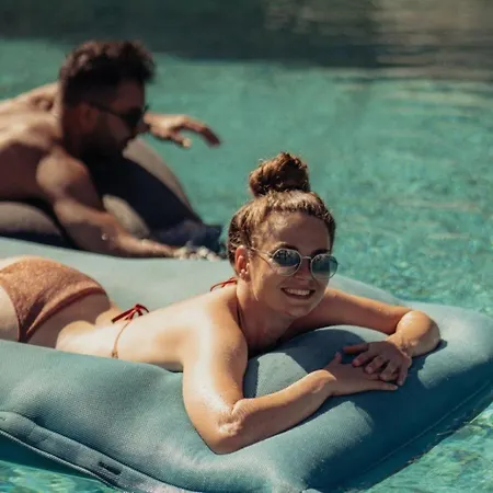 Hacienda Trocadero Apartment