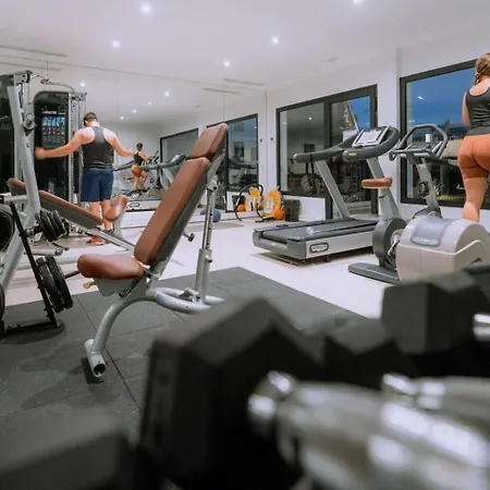 Hacienda Trocadero Apartment *